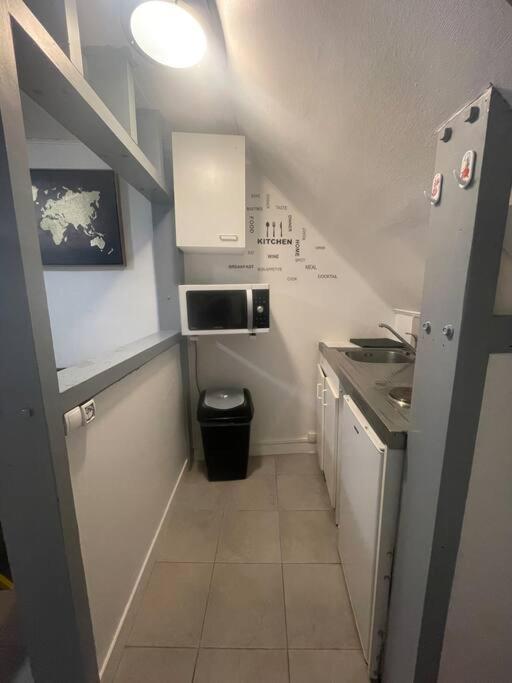 Appartement Cosy Centre Ville Melun Exterior photo